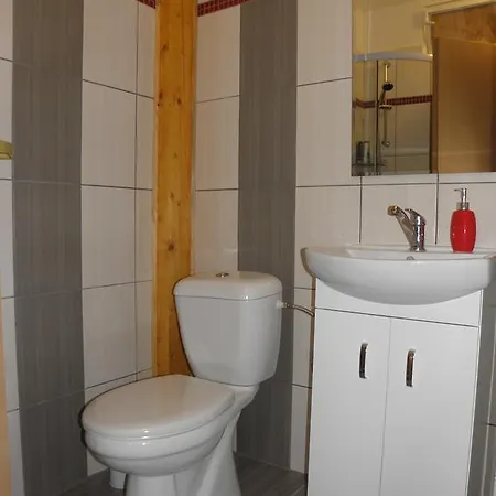 Apartman V Rajskej Zahrade Szentandrás